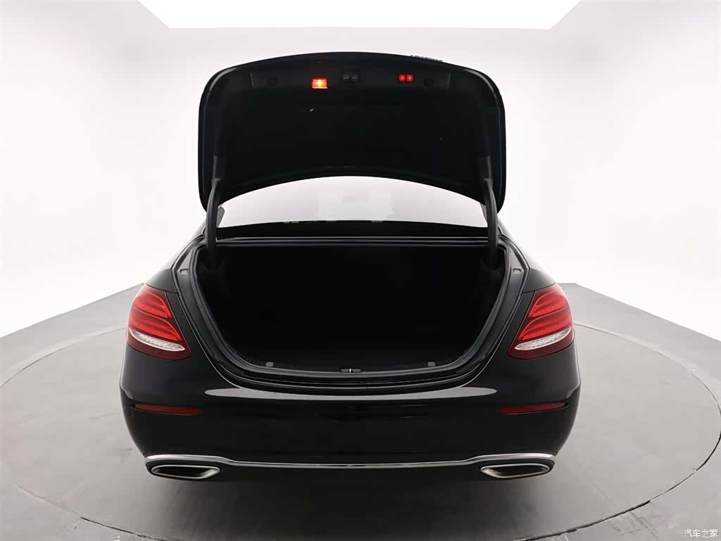 Mercedes-Benz E-Class, 2019 8