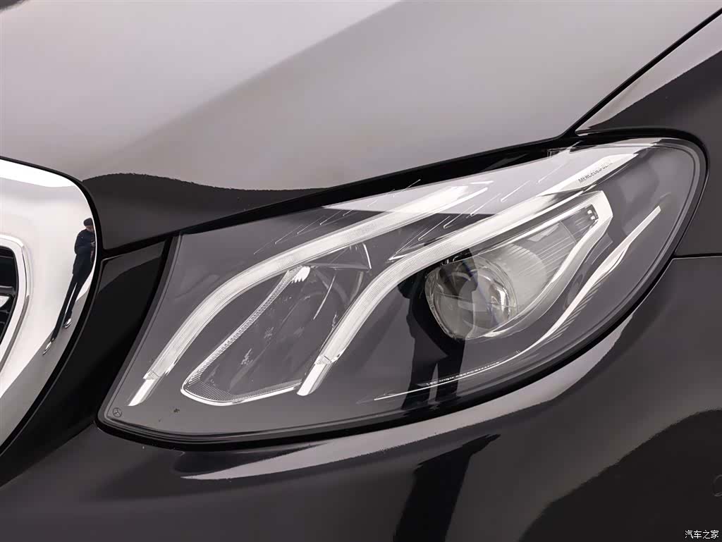 Mercedes-Benz E-Class, 2019 18