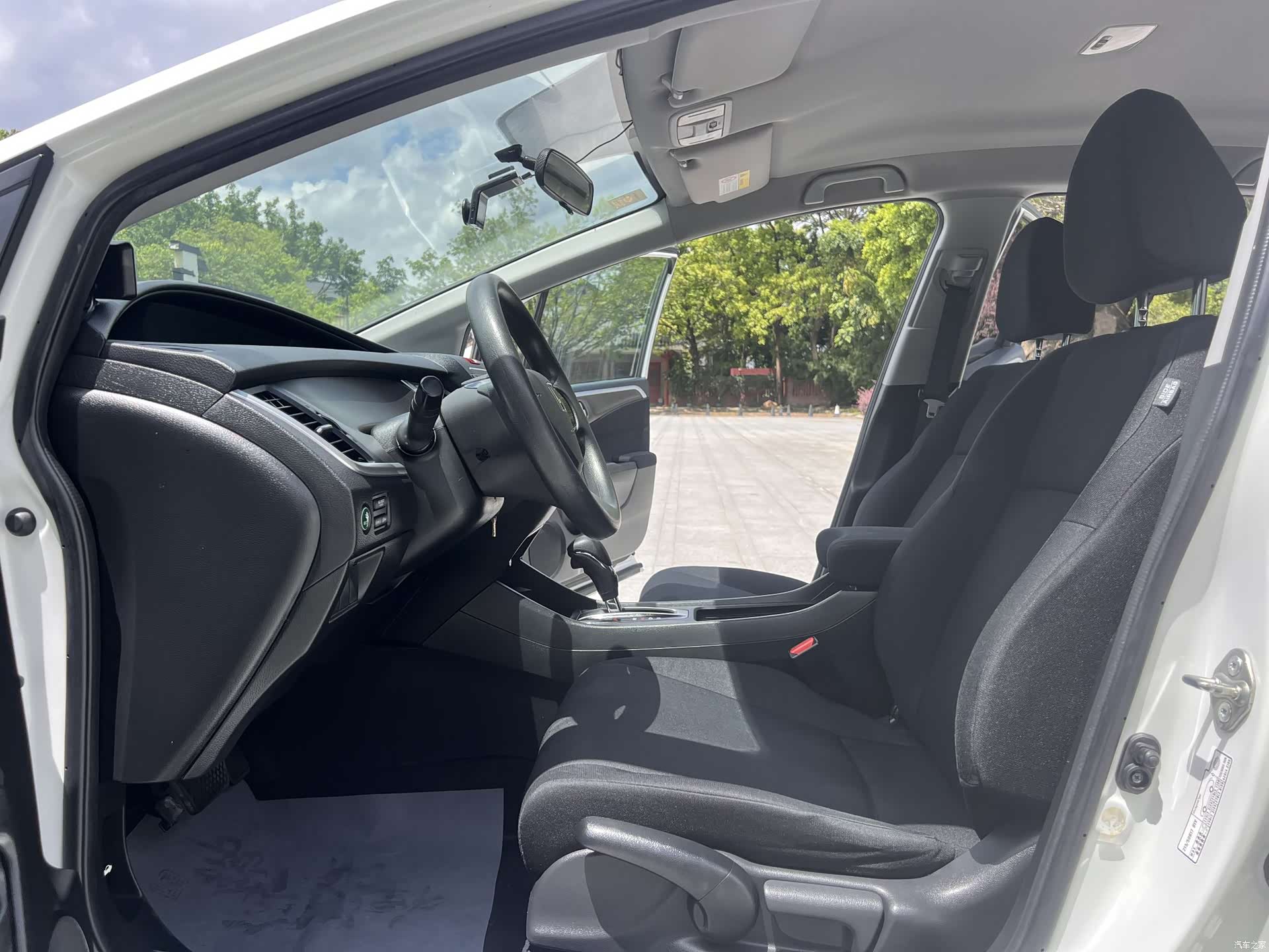 Honda Jade, 2017 все фото