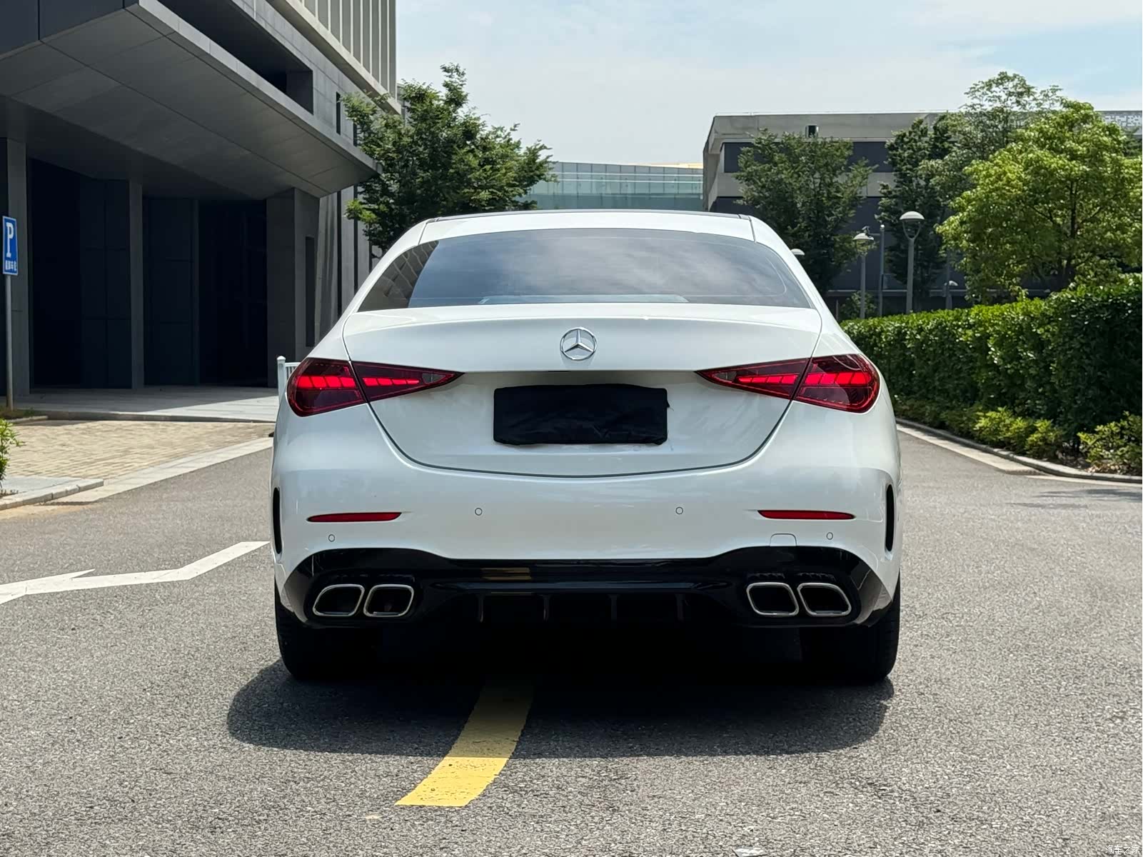 Mercedes-Benz C-Class, 2024 15