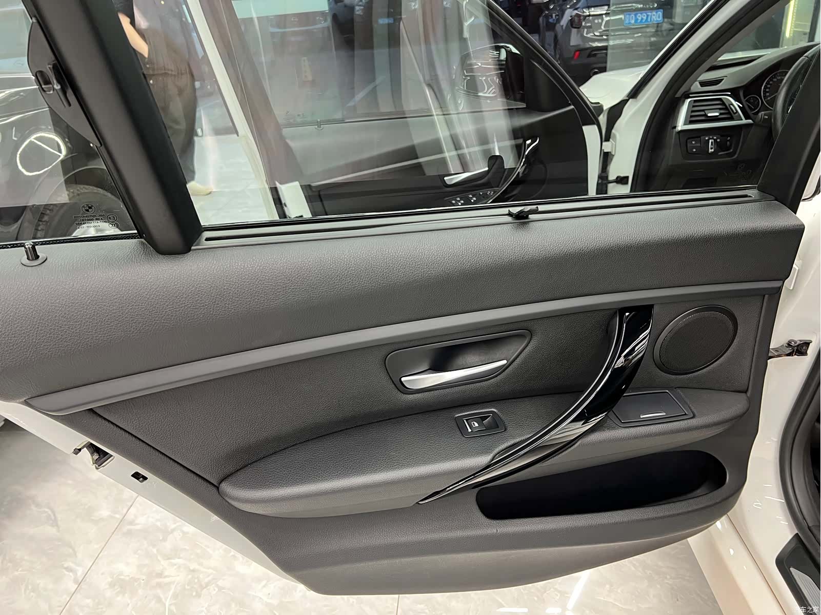 BMW 3 Series, 2017 9