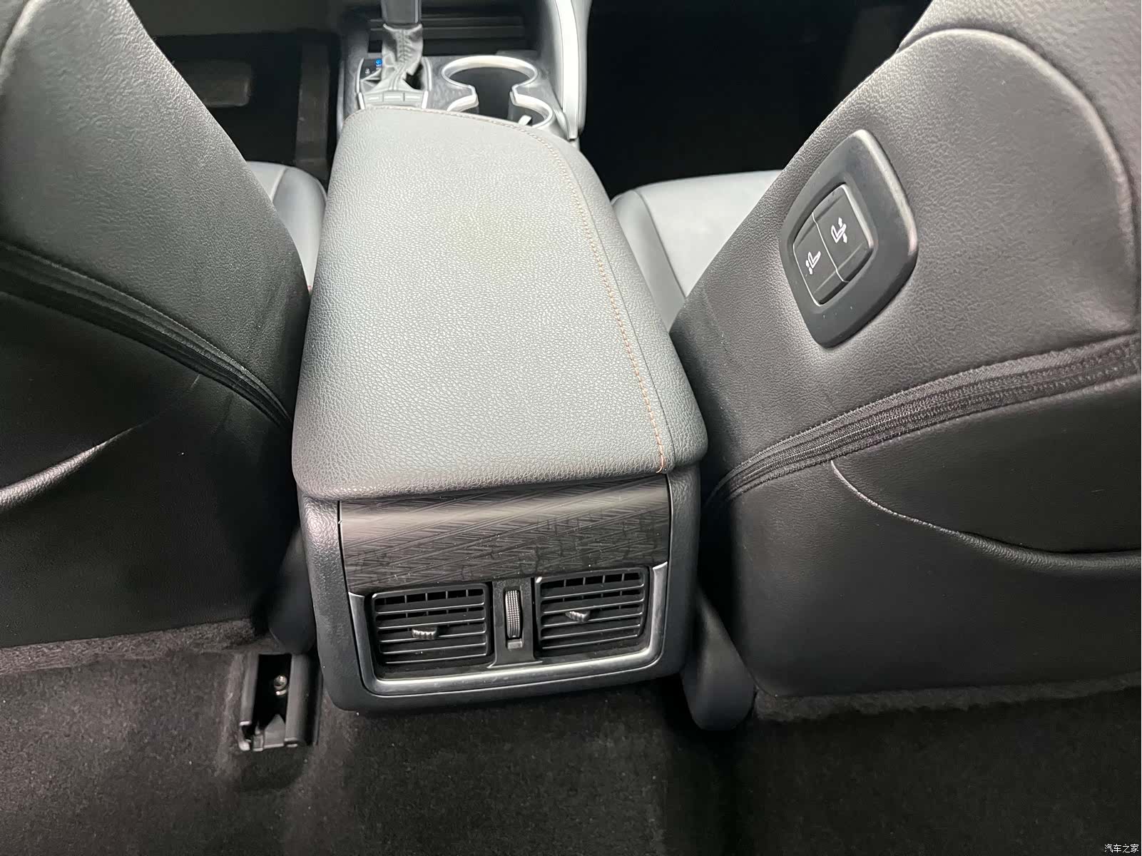 Toyota Camry, 2023 14