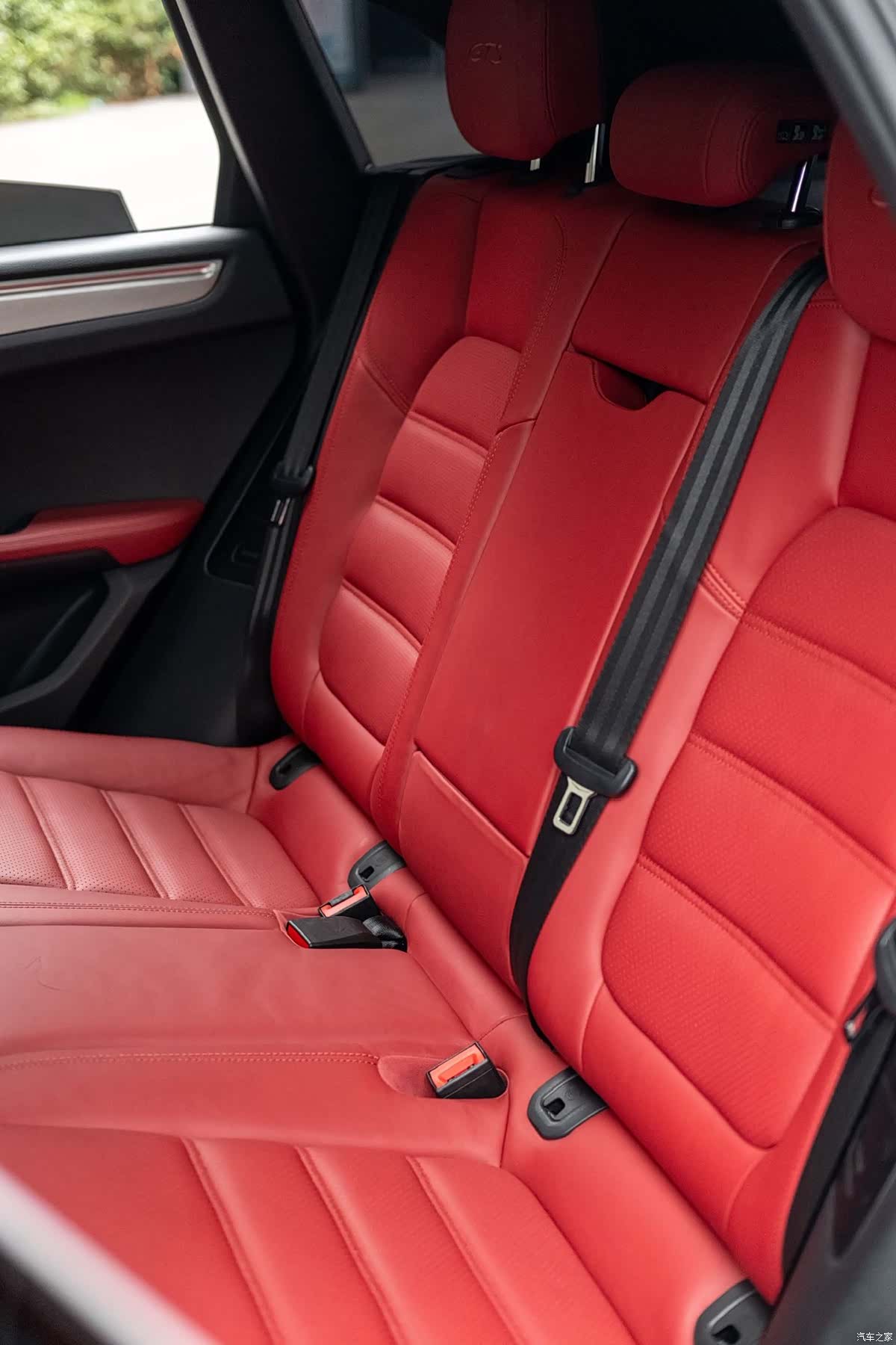 Porsche Macan, 2016 10