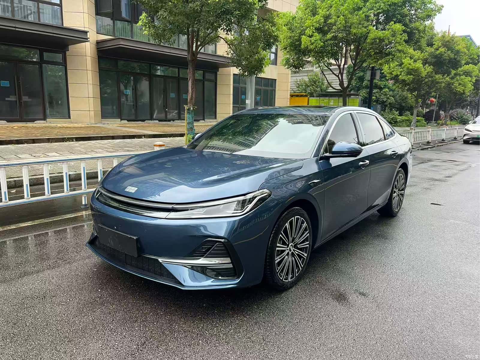 Geely A7, 2025 1