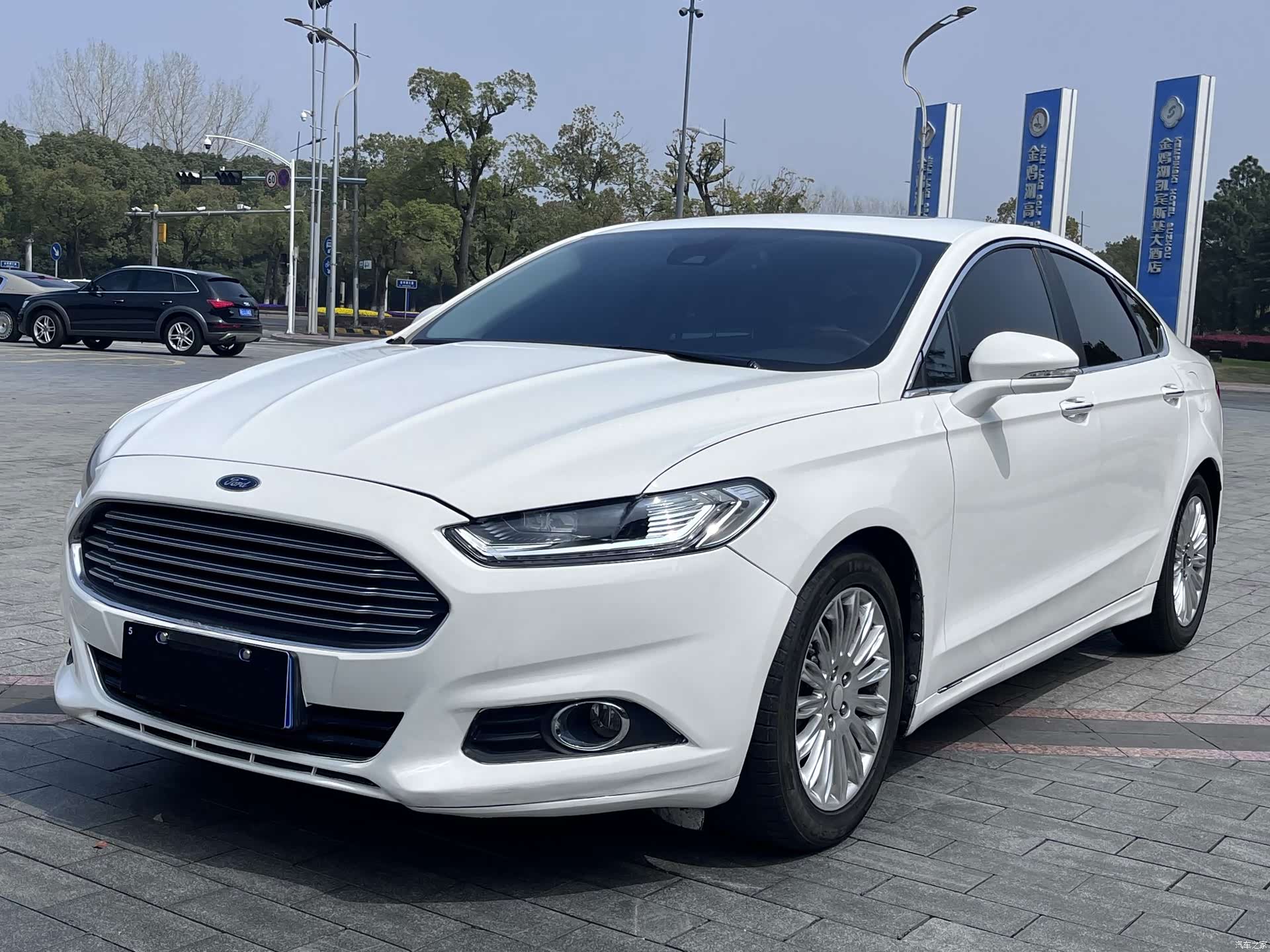 Ford Mondeo, 2014 1