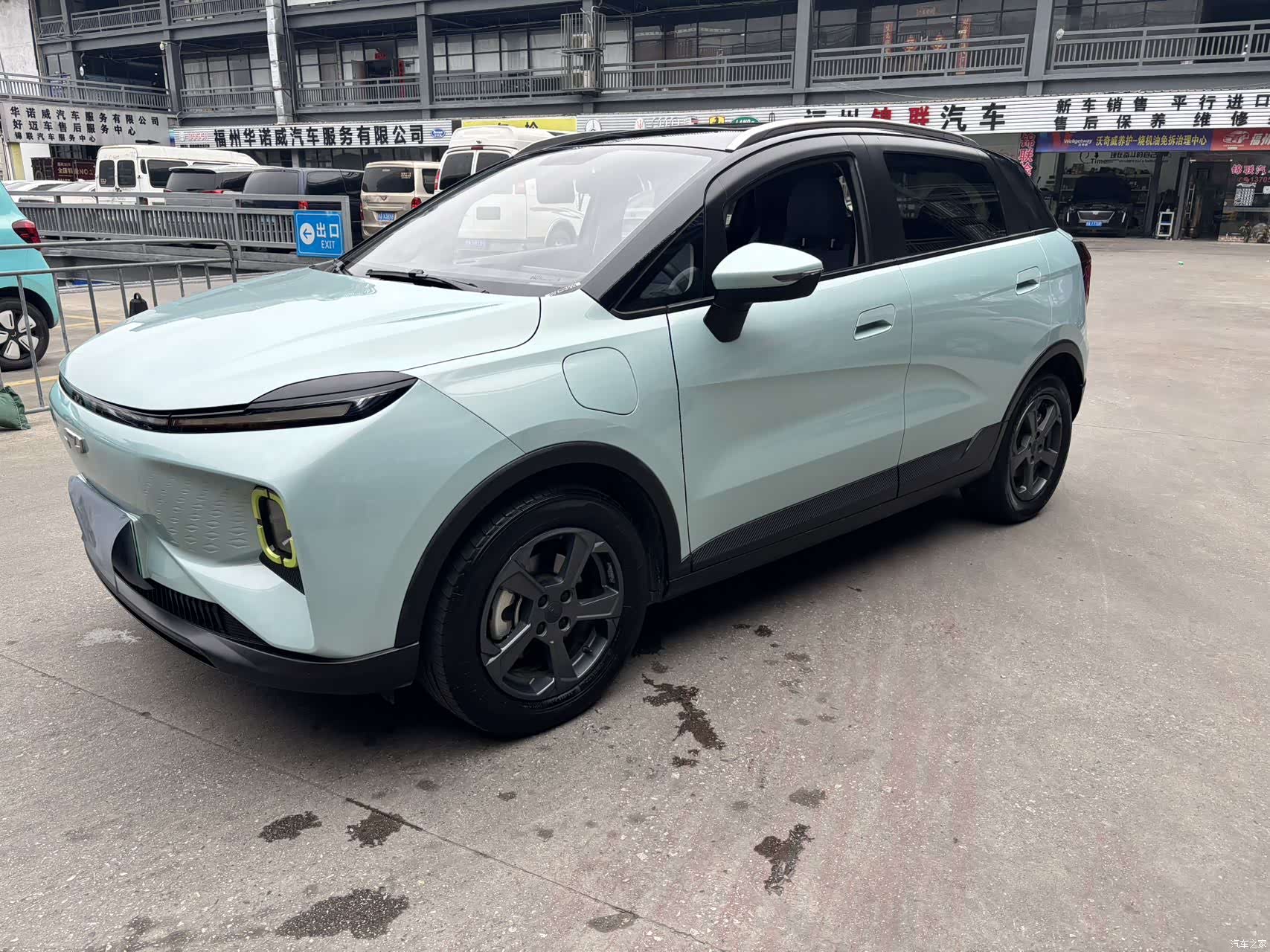 Geely E