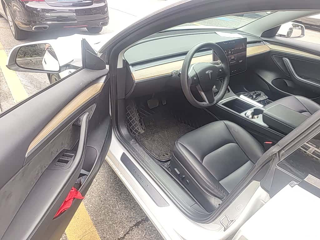 Tesla Model 3, 2022 16