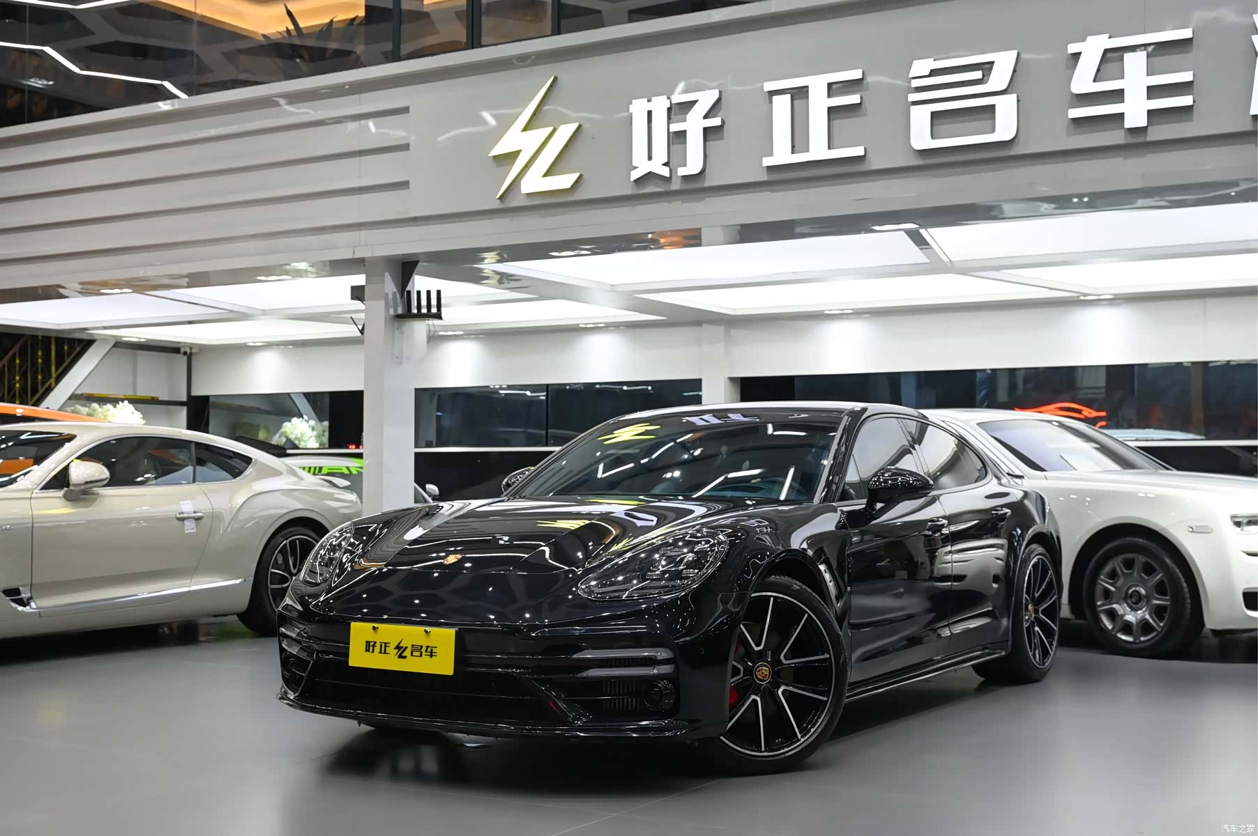 Porsche Panamera, 2023 2