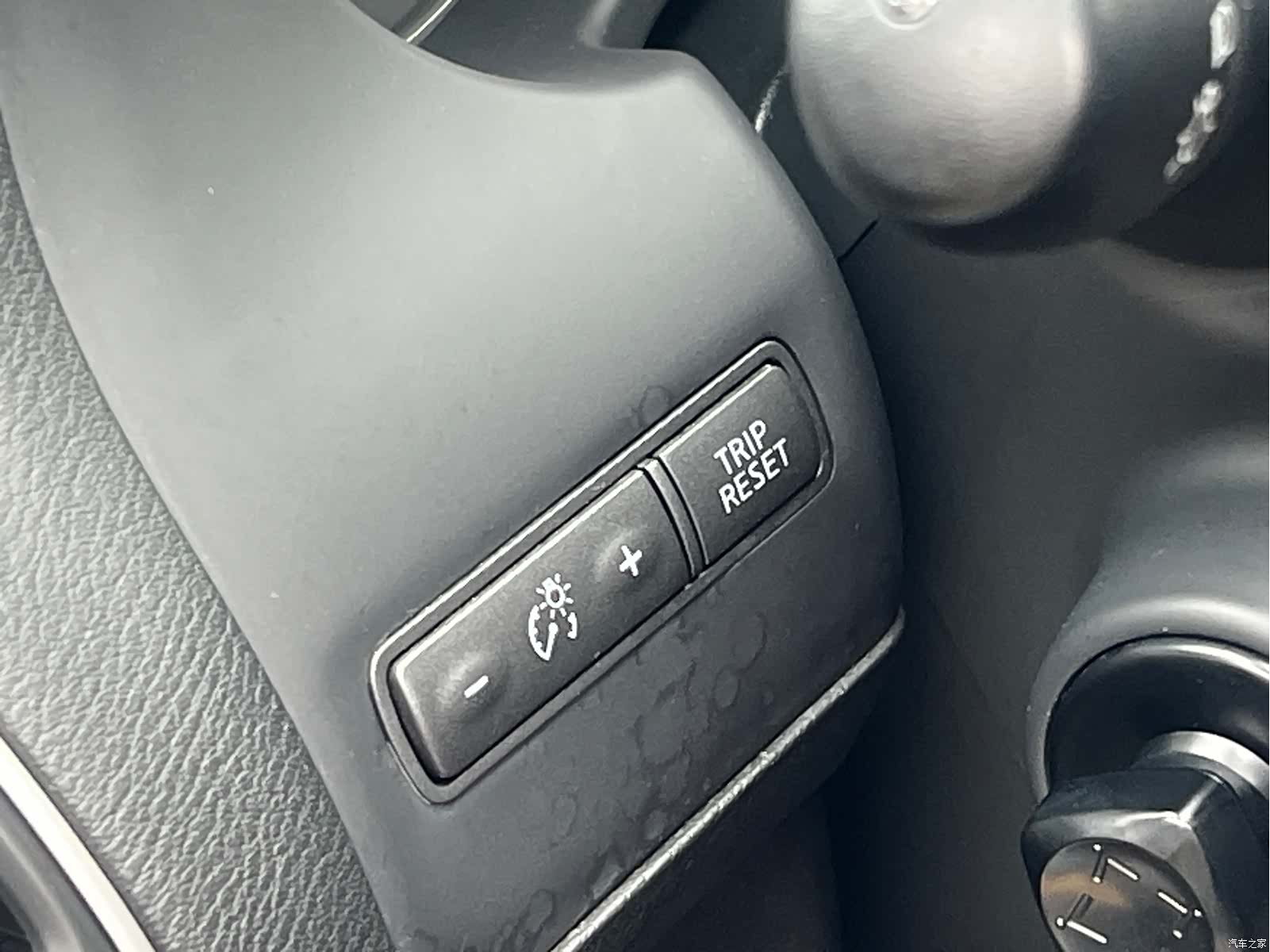 Infiniti Q50L, 2017 24
