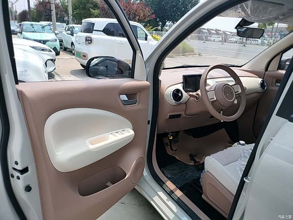 Wuling MINIEV, 2026 16