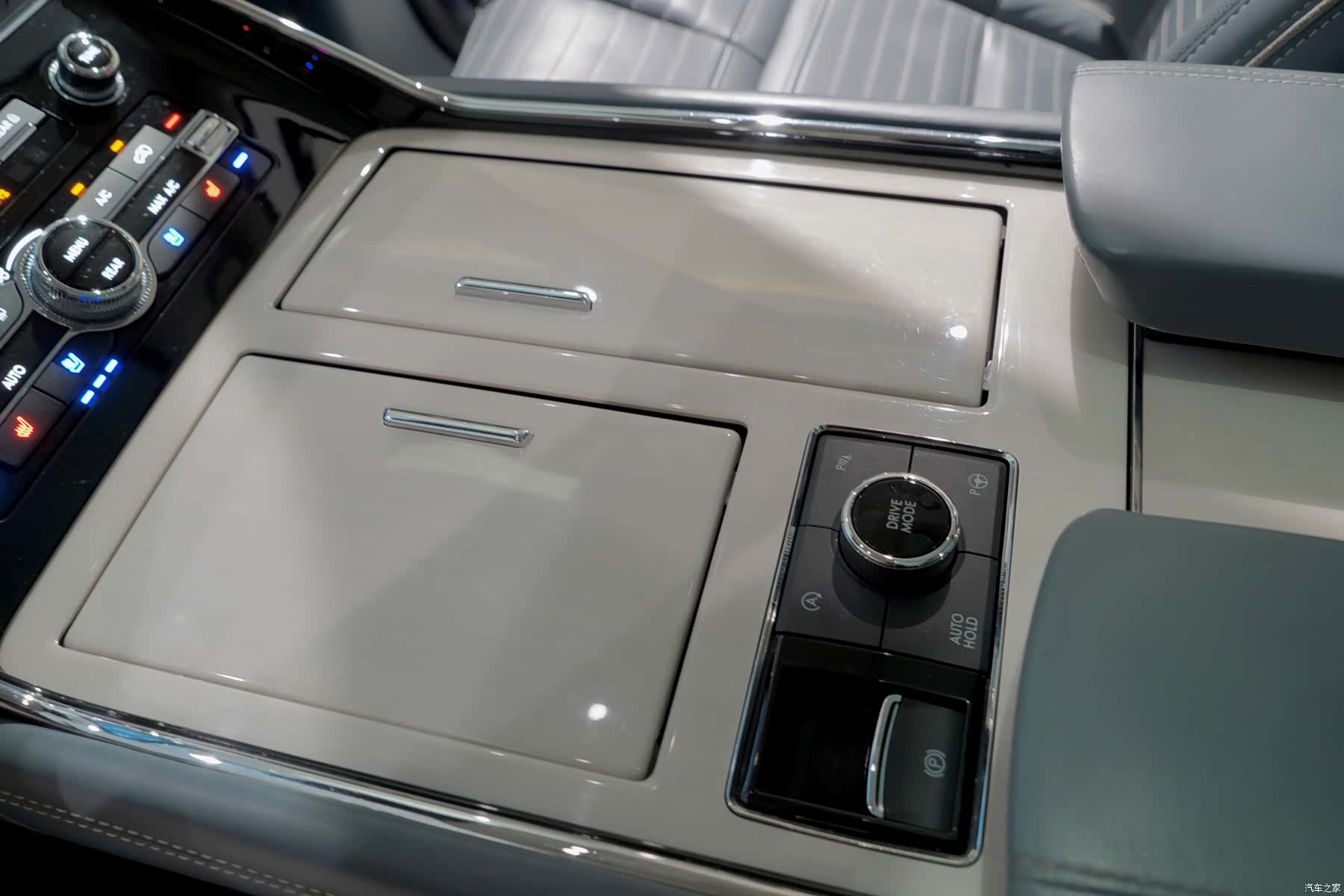 Lincoln Navigator, 2018 10