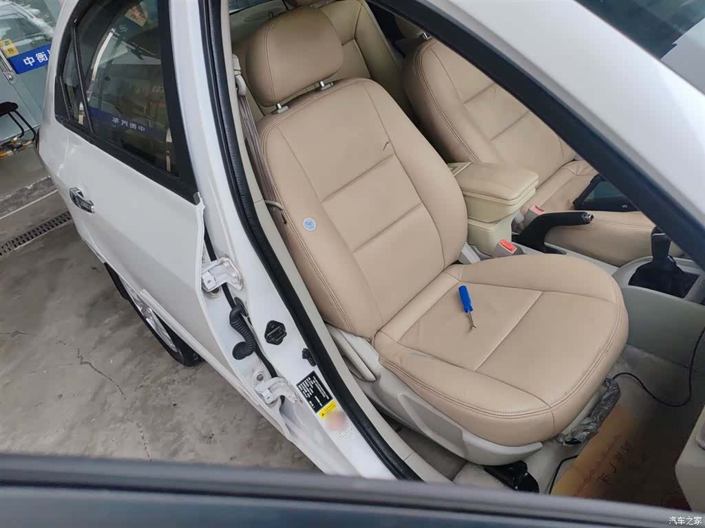 Changan V5, 2015 25