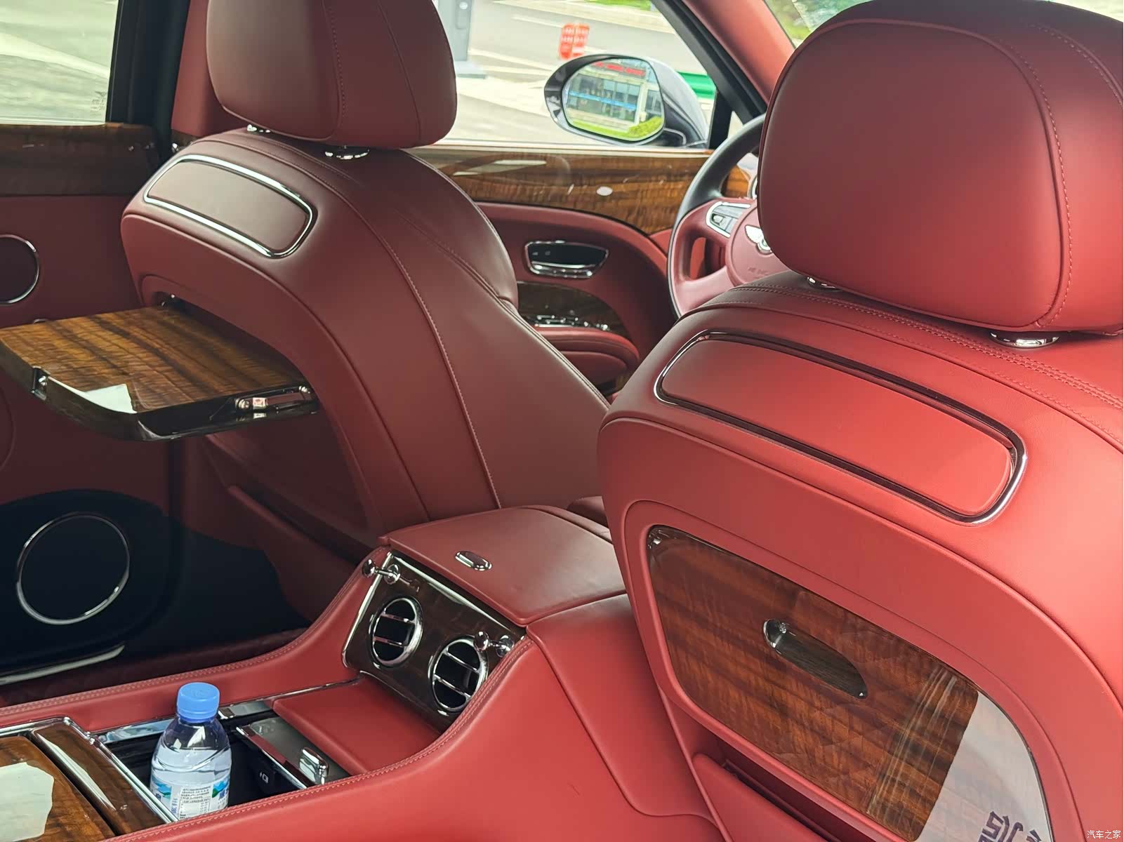 Bentley Mulsanne, 2018 18