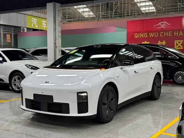 Li Auto i6 2026 — купить из Китая под заказ