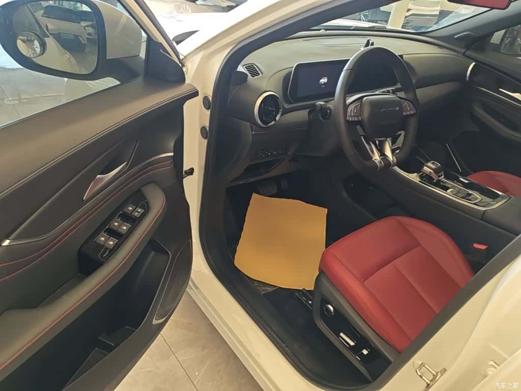DongFeng T5, 2021 13