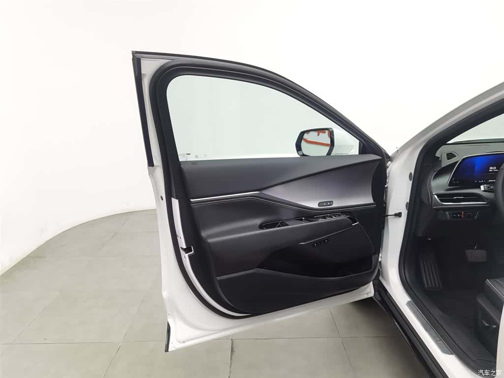 Cadillac GT4, 2023 8