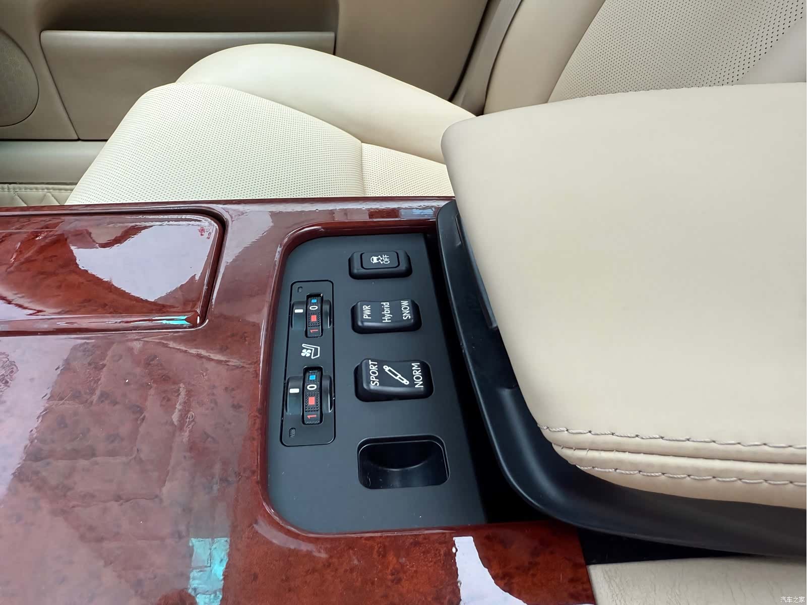 Lexus GS, 2009 21