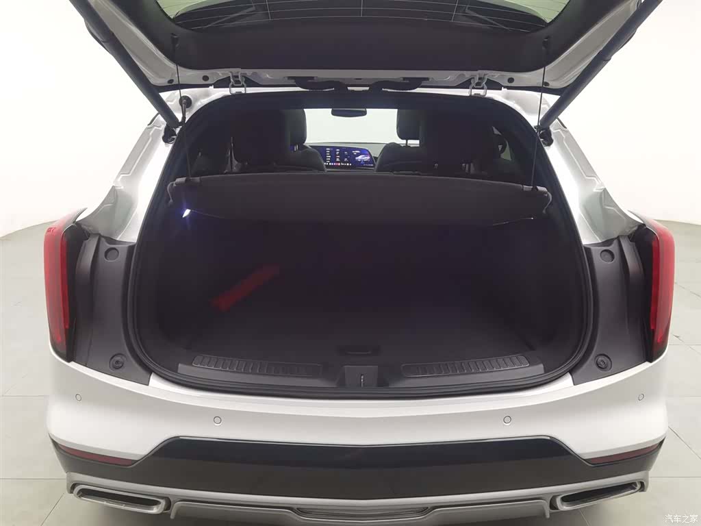 Cadillac GT4, 2023 16