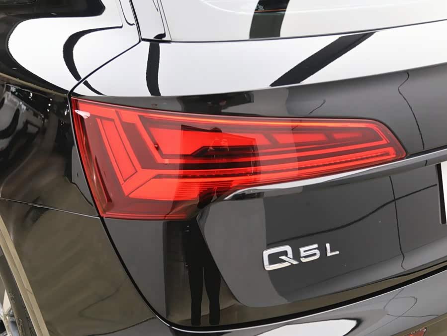 Audi Q5L 2024, фото 27