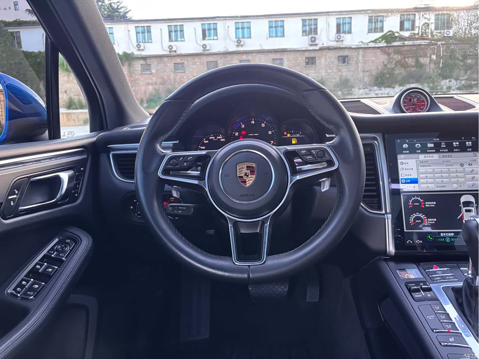 Porsche Macan, 2016 17