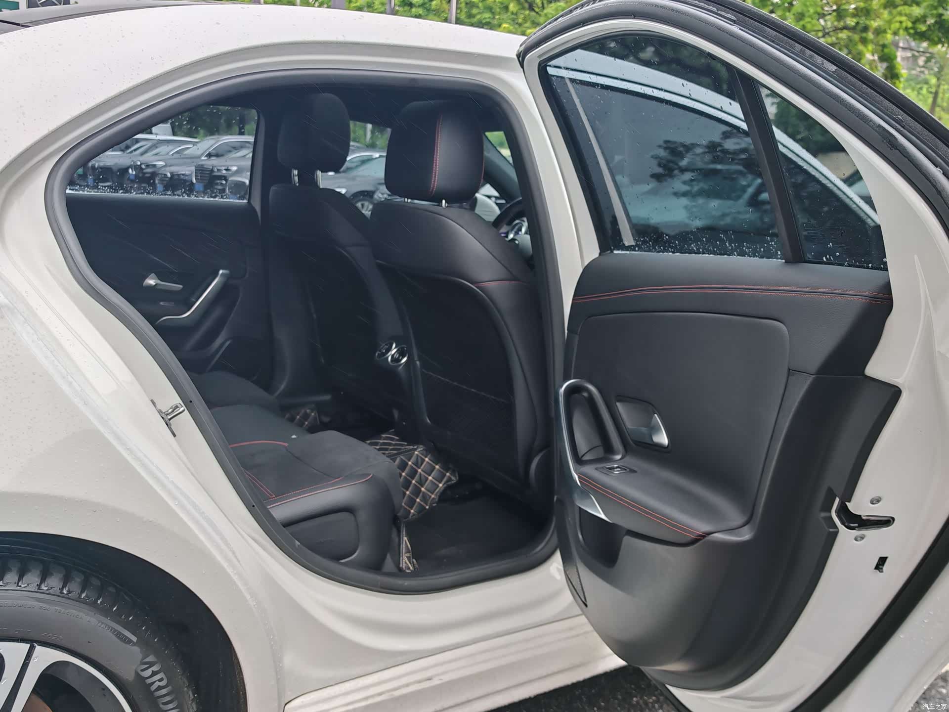 Mercedes-Benz A-Class, 2024 15