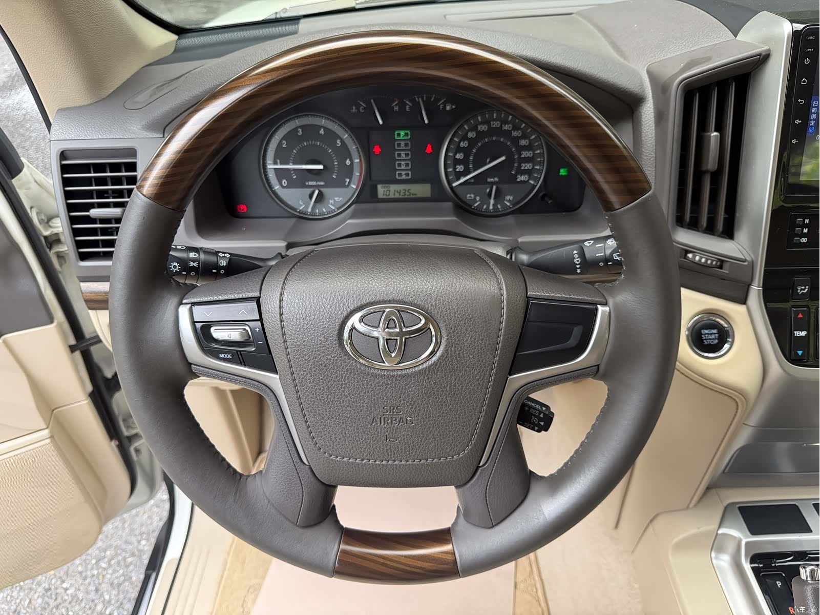 Toyota Land Cruiser, 2019 11