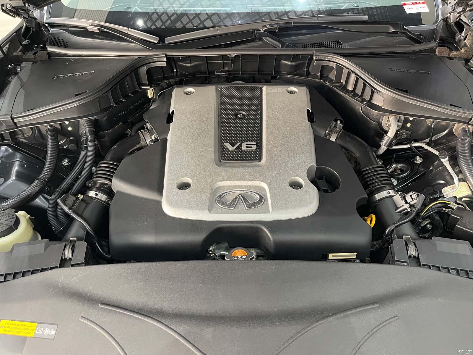 Infiniti Q70, 2018 15