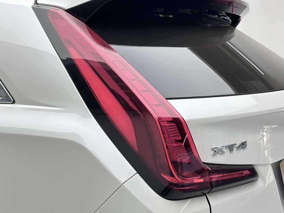 Cadillac XT4