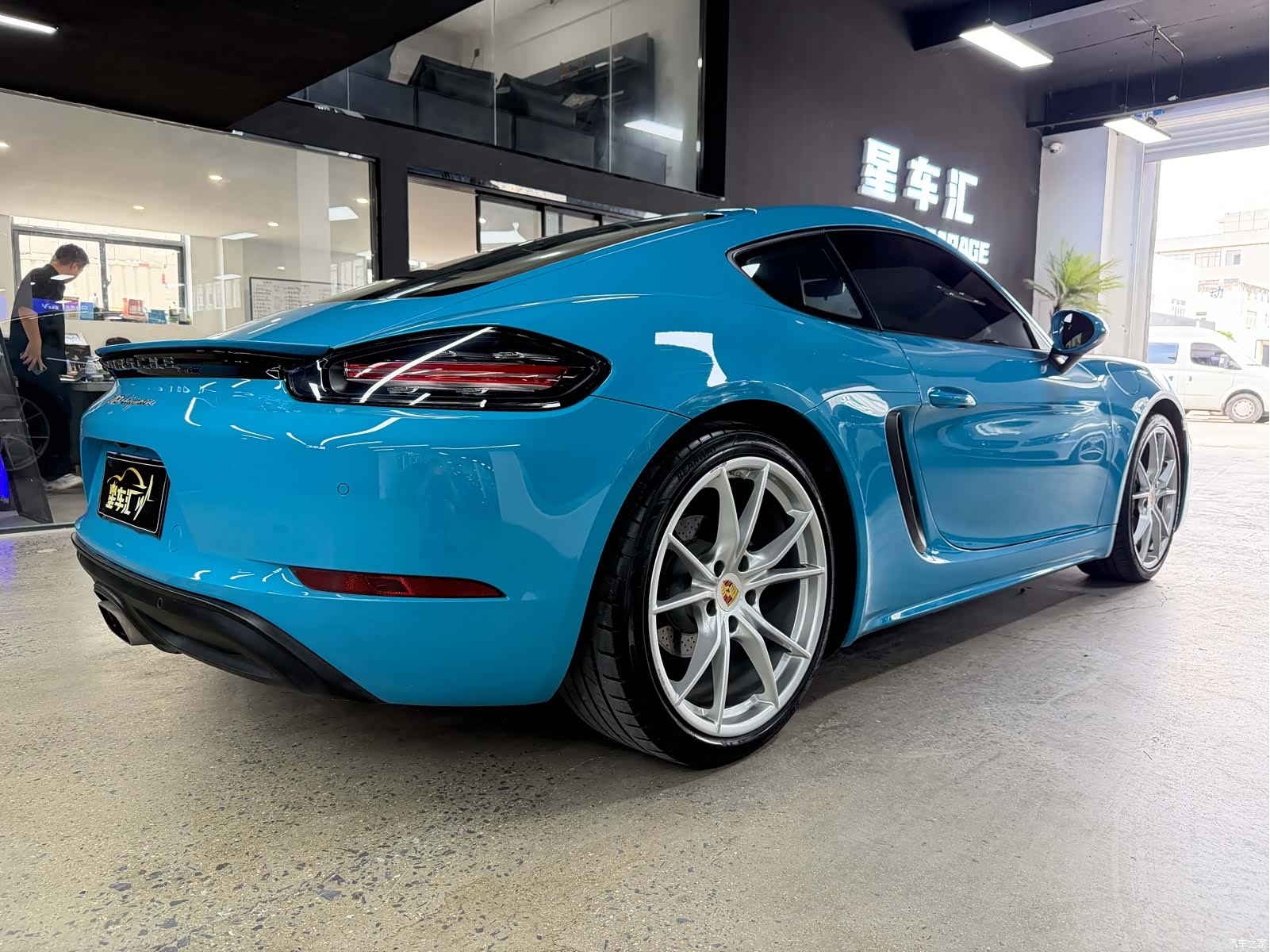 Porsche Cayman, 2017 10