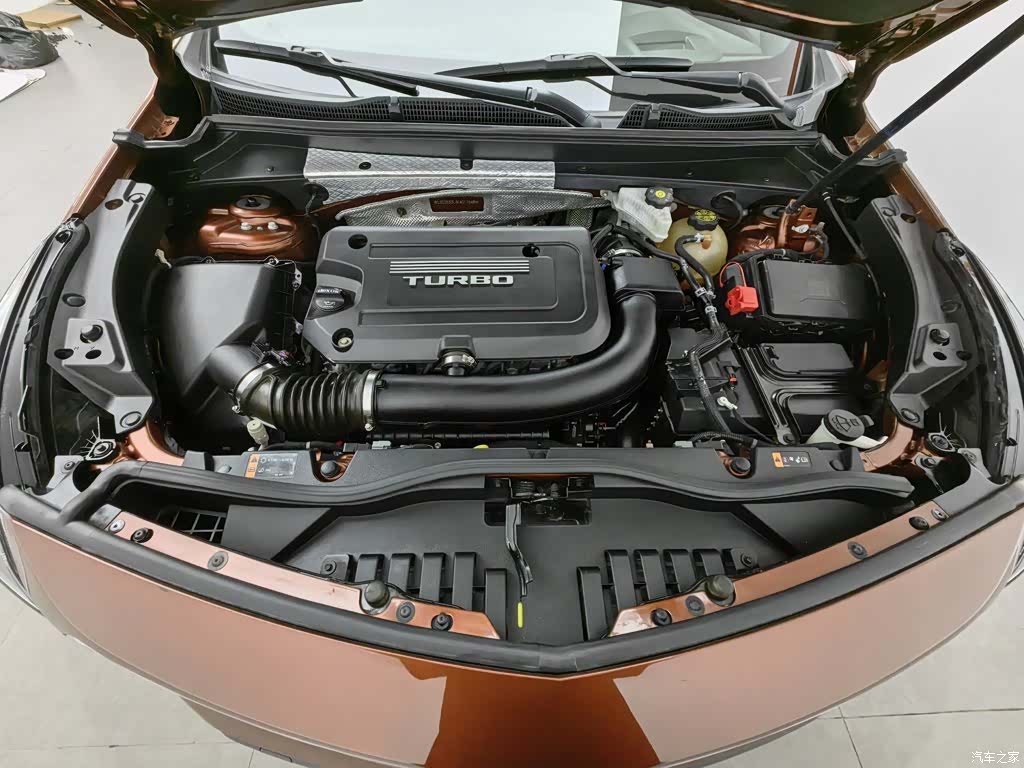 Cadillac XT4, 2018 6