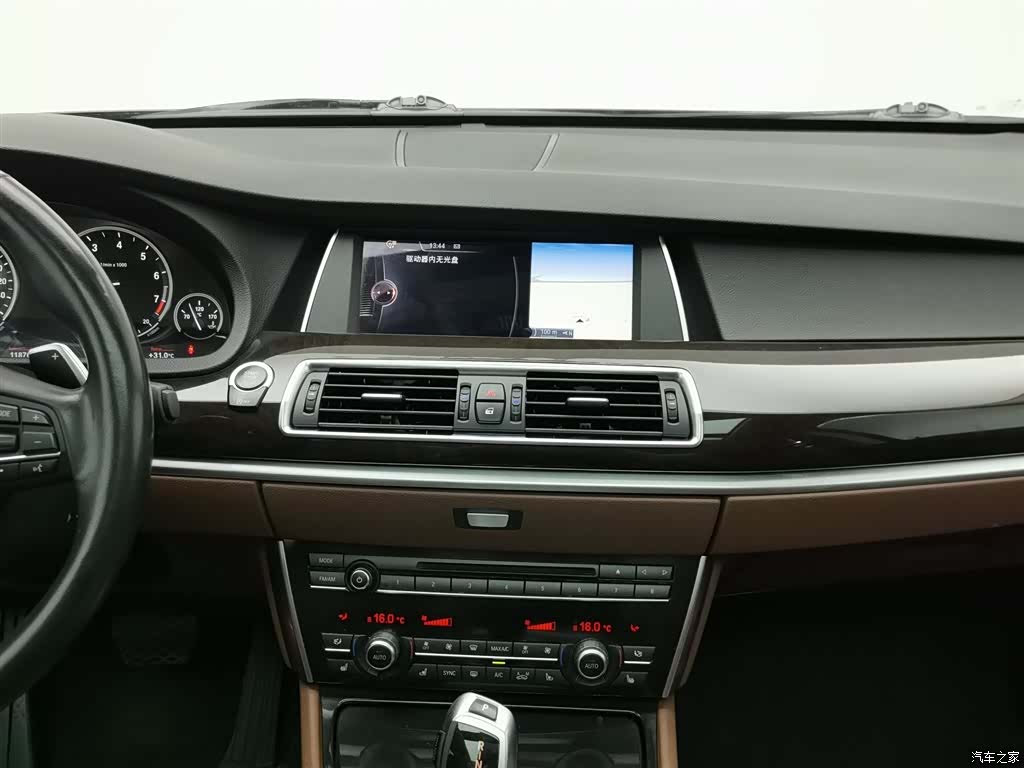 BMW 5 Series, 2016 12