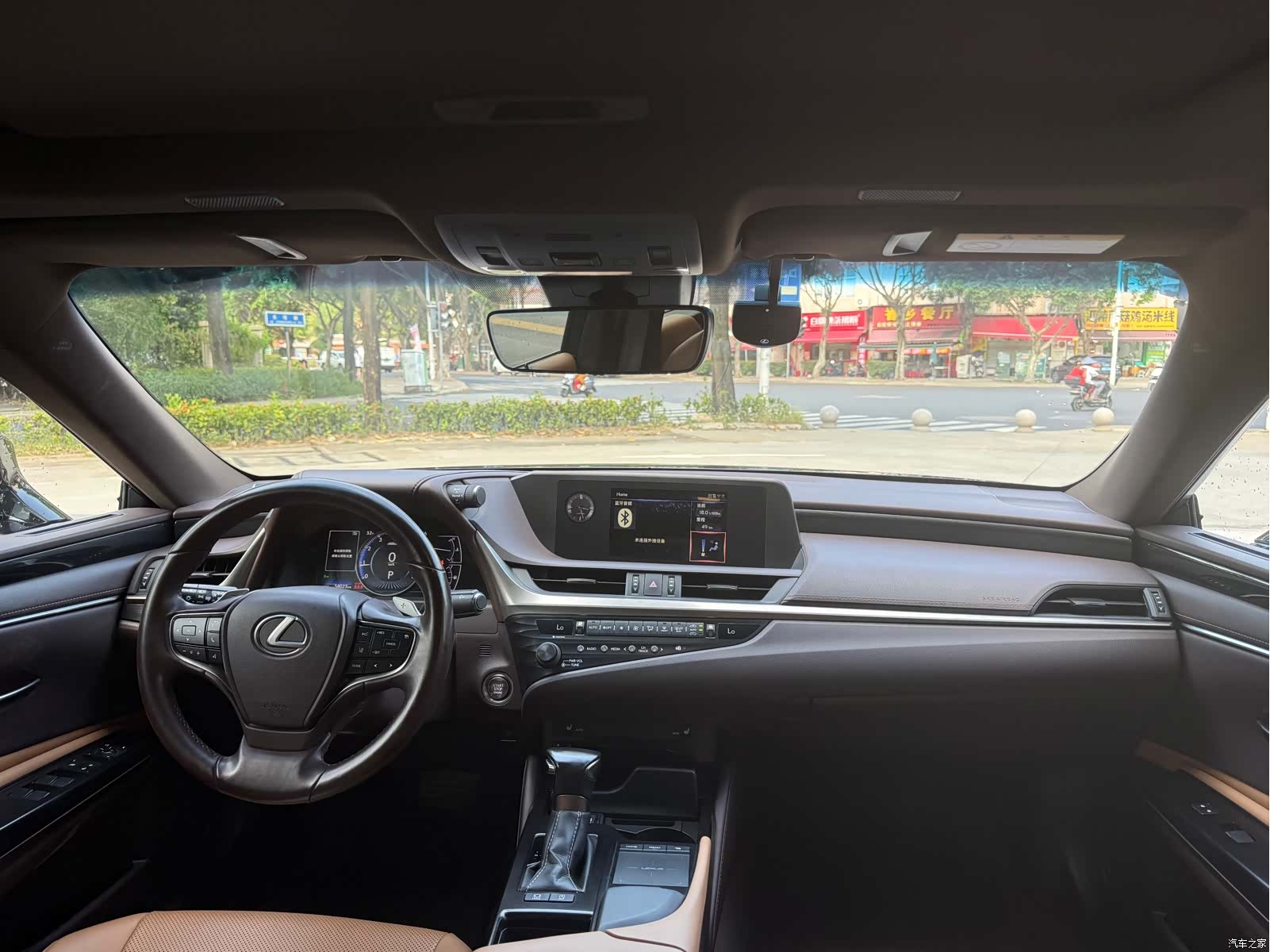 Lexus ES, 2020 14