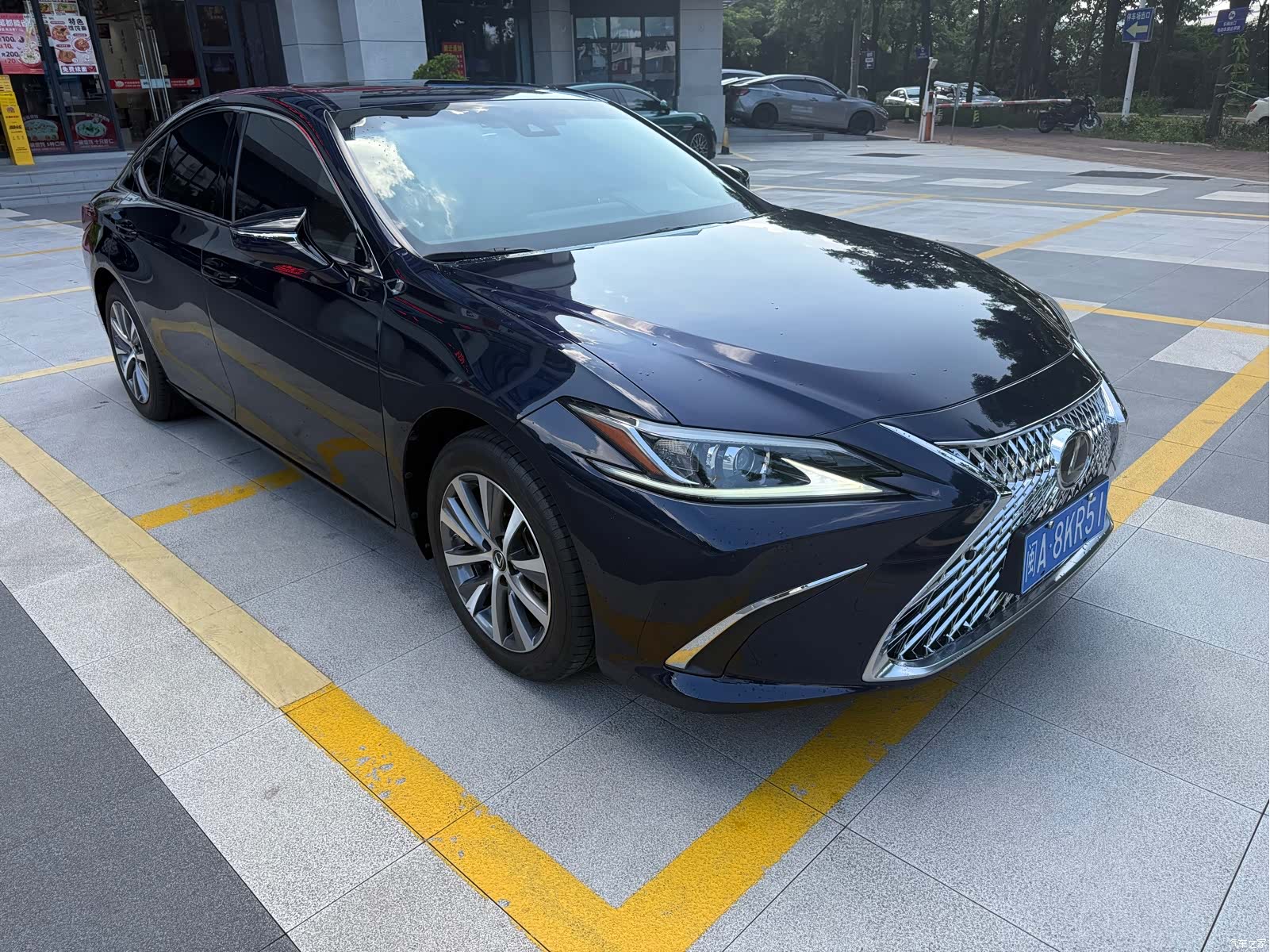 Lexus ES, 2020 8