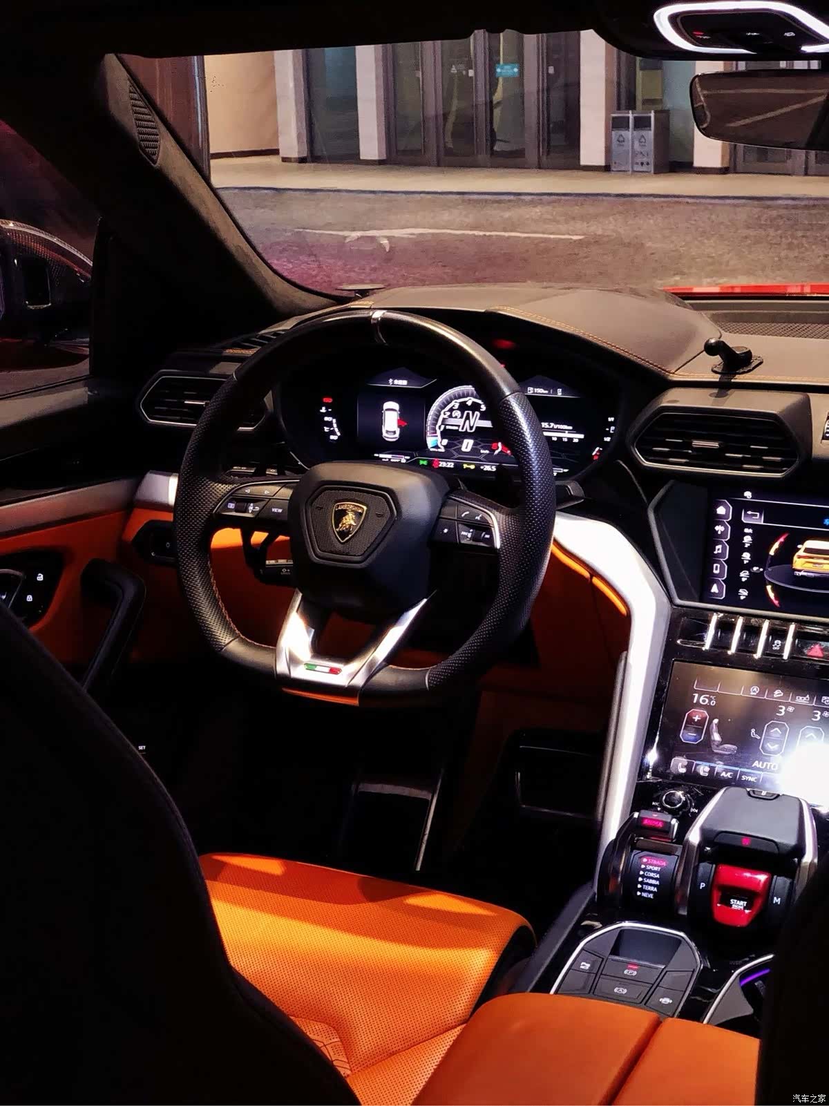 Lamborghini Urus, 2019 14