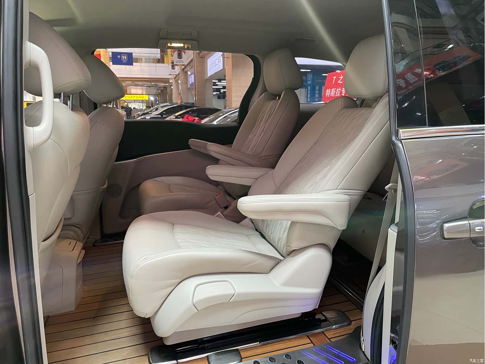 Buick GL8, 2023 13