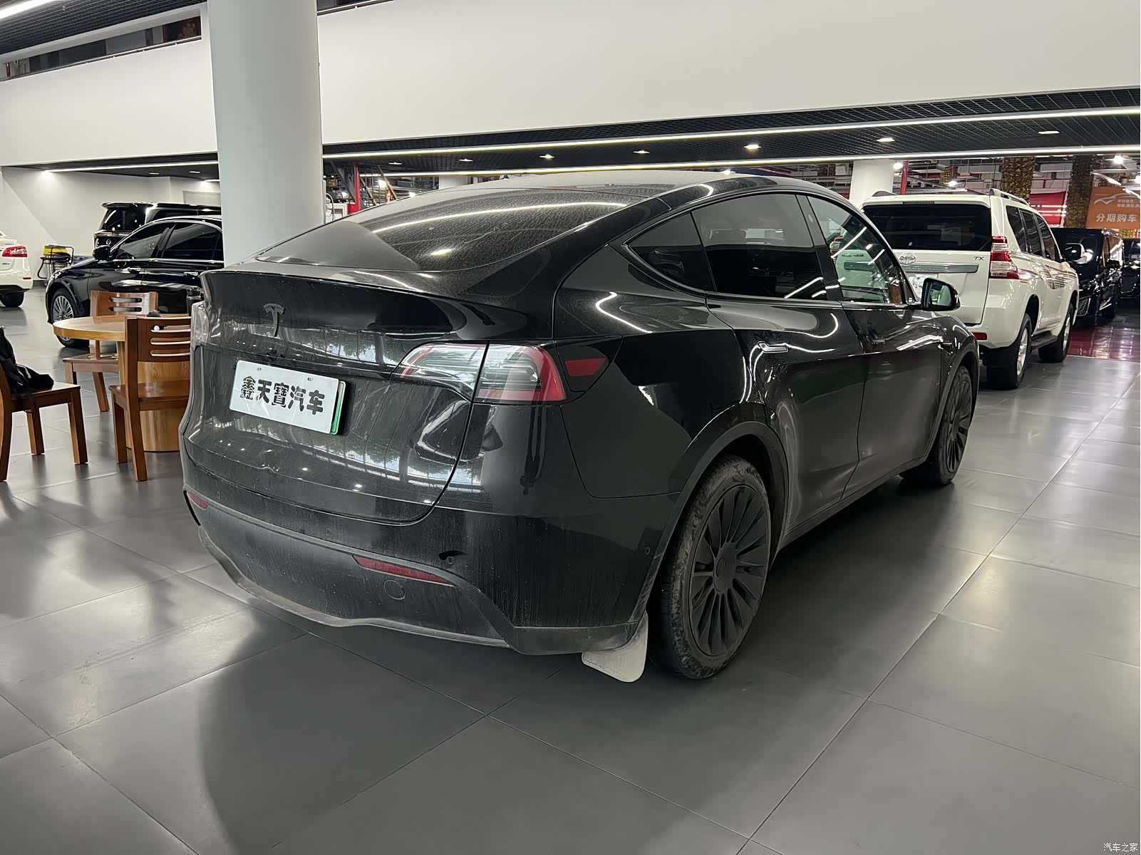 Tesla Model Y, 2023 3