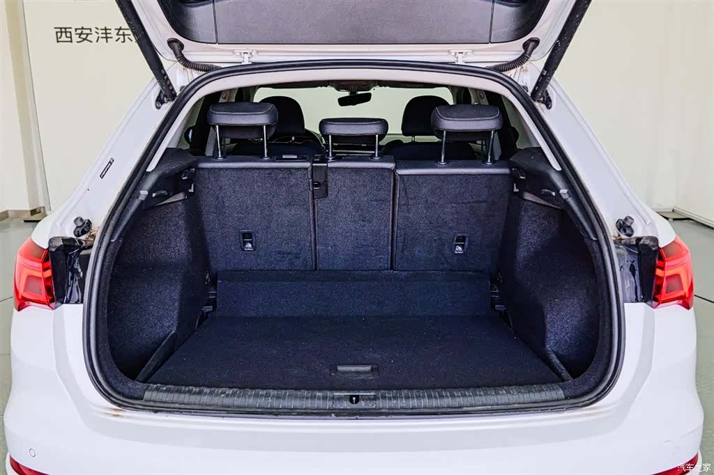 Audi Q3, 2023 17