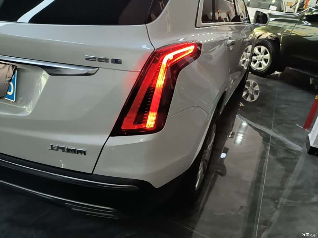 Cadillac XT5, 2022 8