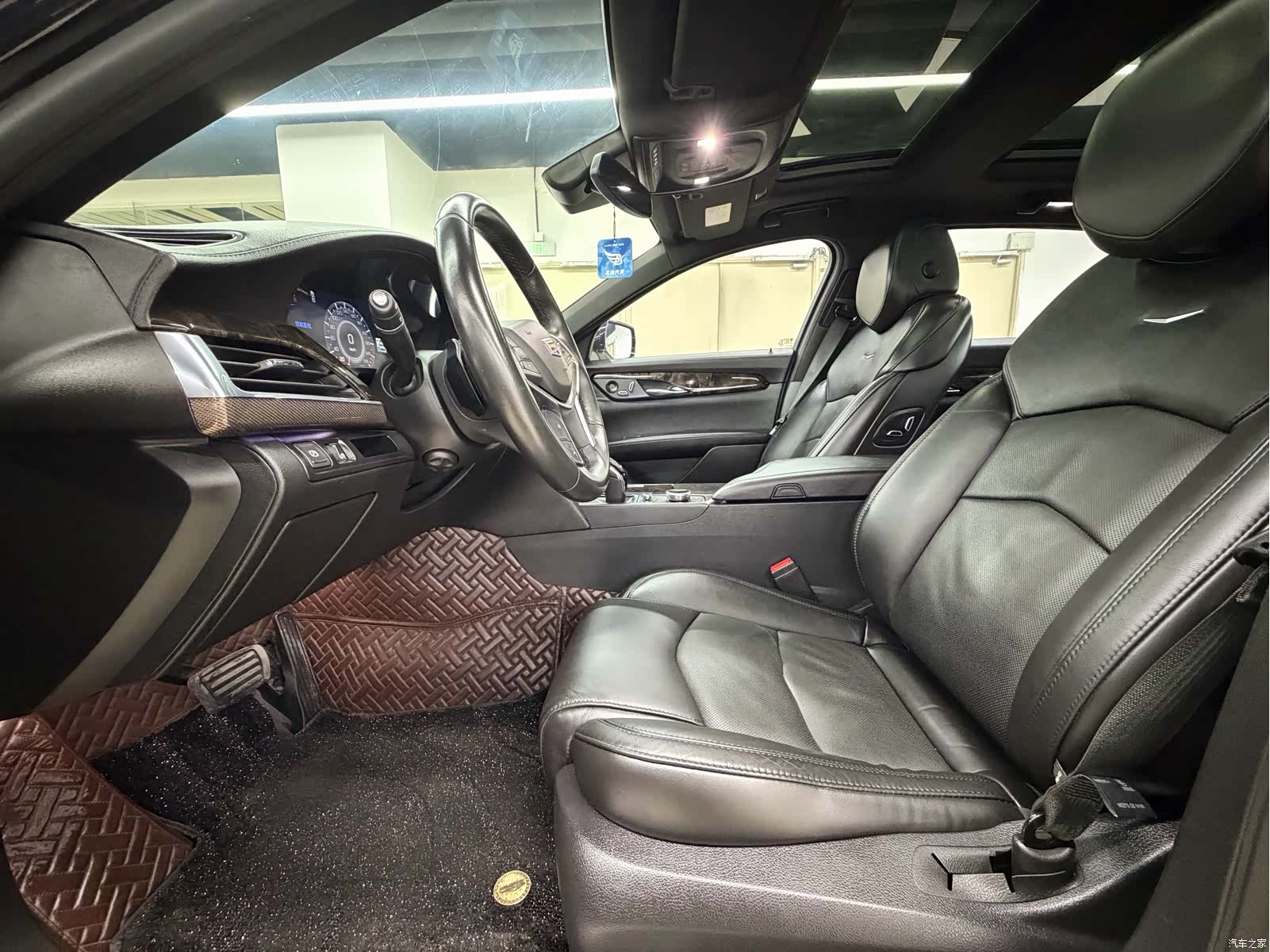 Cadillac CT6, 2021 4