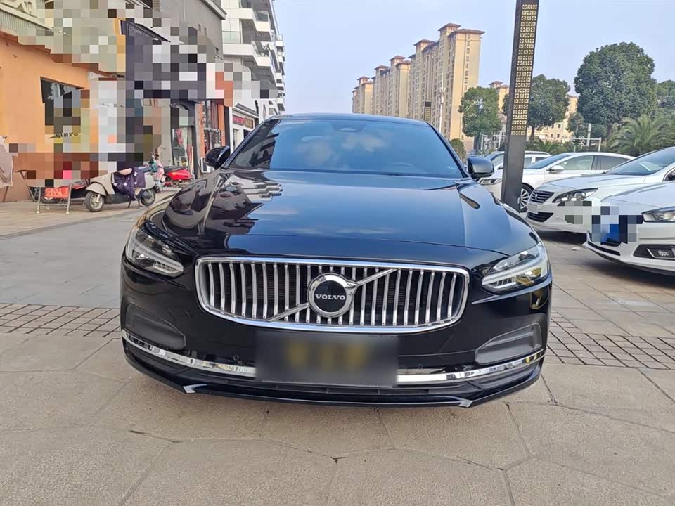 Volvo S90