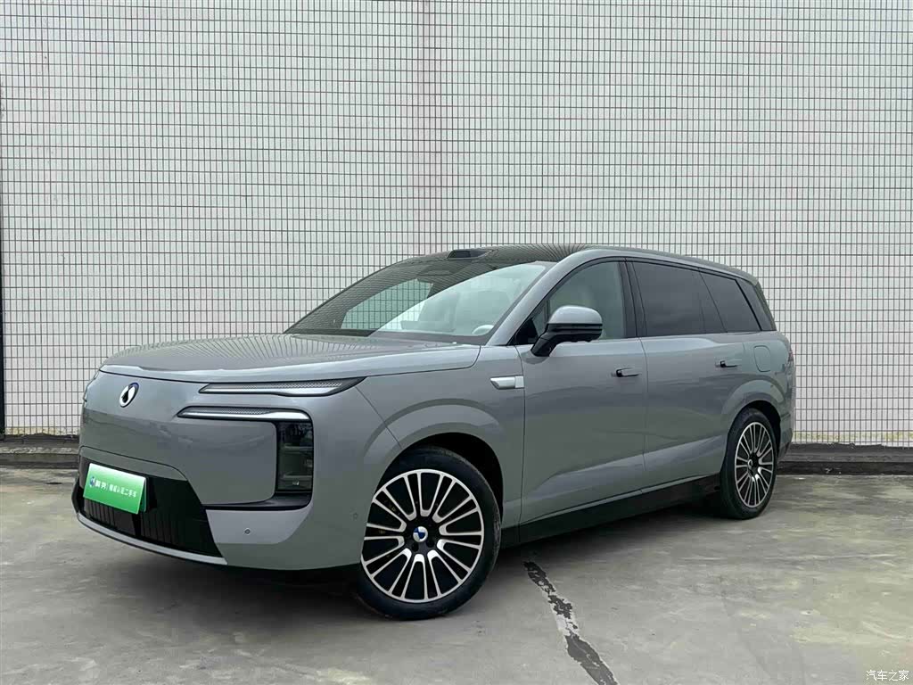 Denza N8, 2025 1