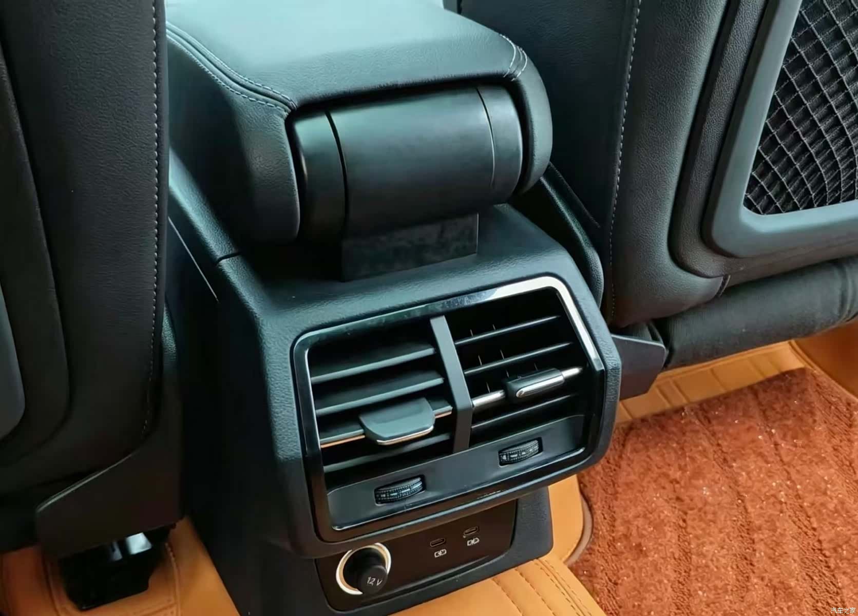 Audi Q3, 2023 21