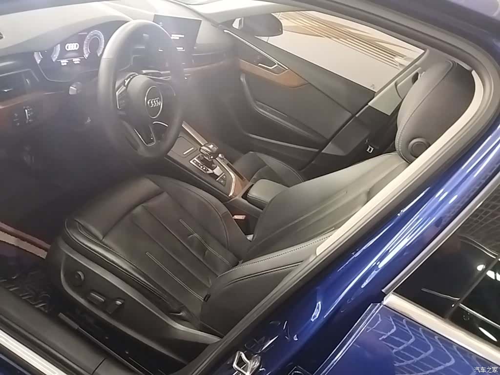 Audi A4L, 2020 15