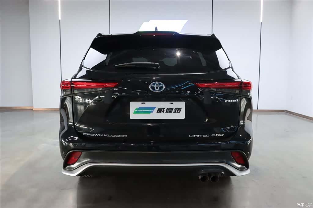 Toyota Crown, 2022 6