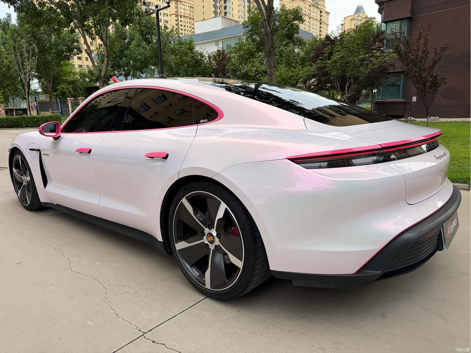 Porsche Taycan, 2021 12