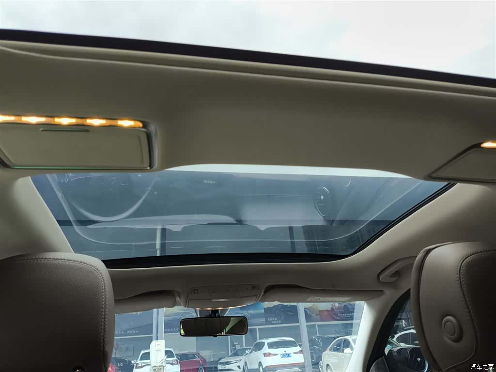 Mercedes-Benz E-Class, 2022 9