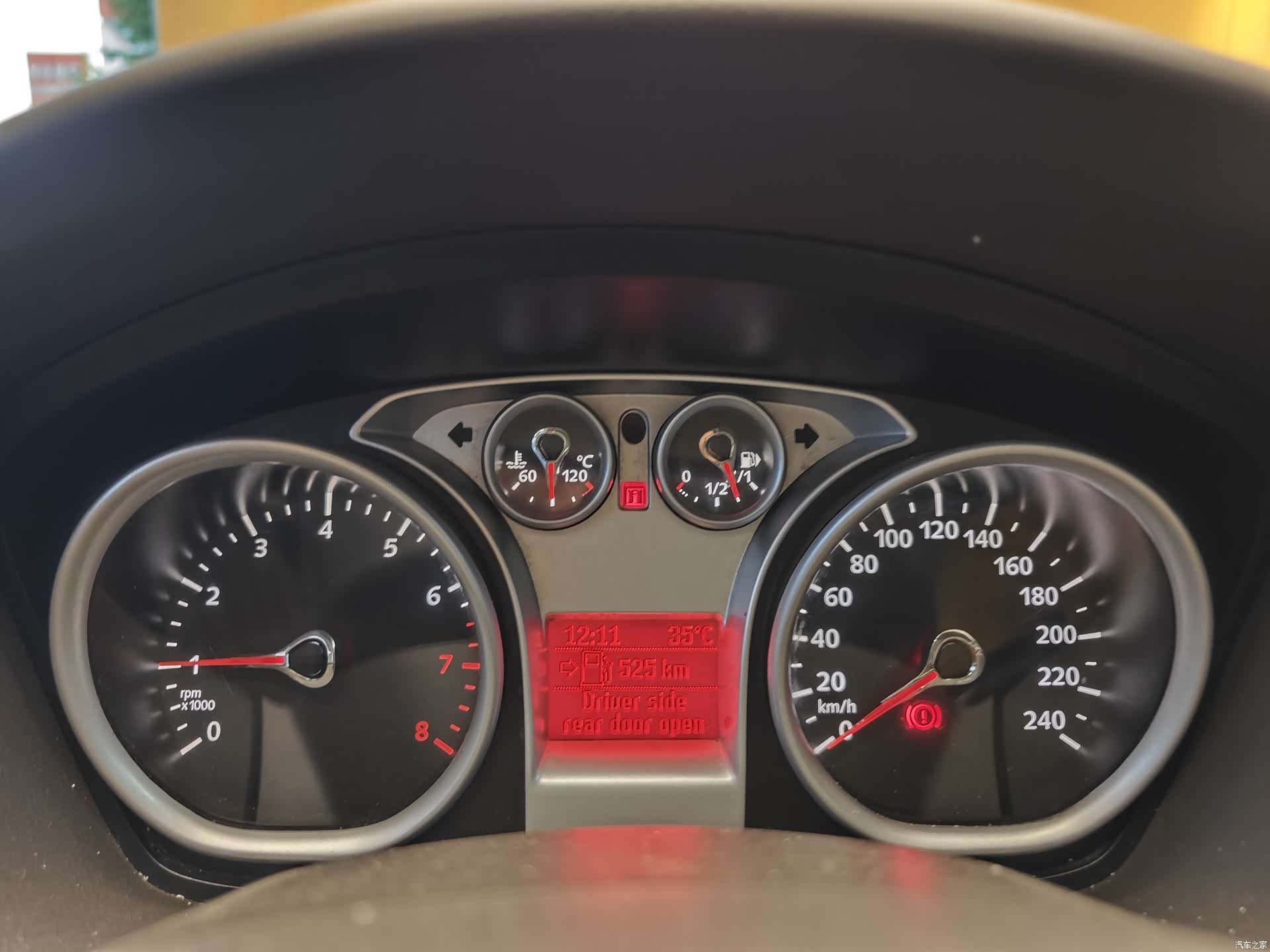 Ford Focus, 2014 33