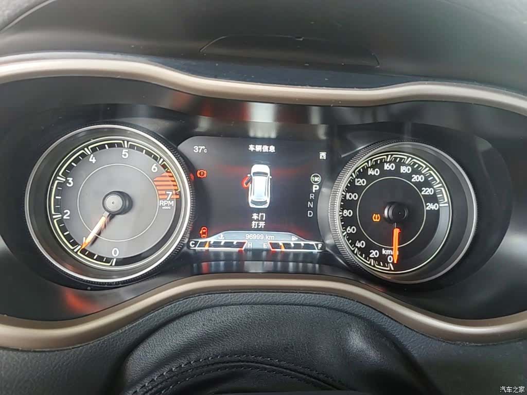 Jeep Cherokee, 2016 12