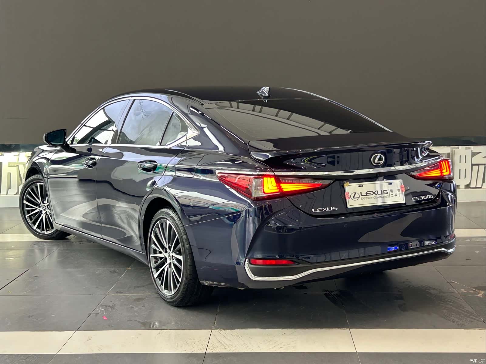 Lexus ES, 2024 6