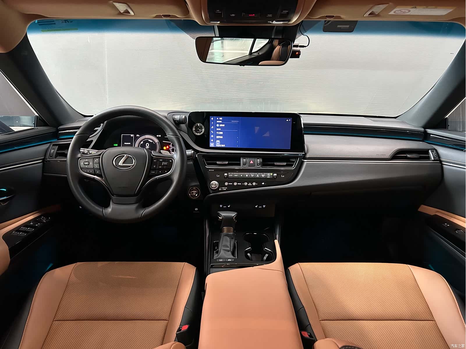 Lexus ES, 2024 10